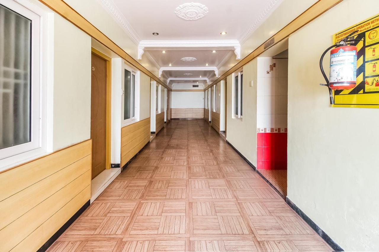 Oyo 70841 Hotel Anjali Residency Velur Exteriör bild
